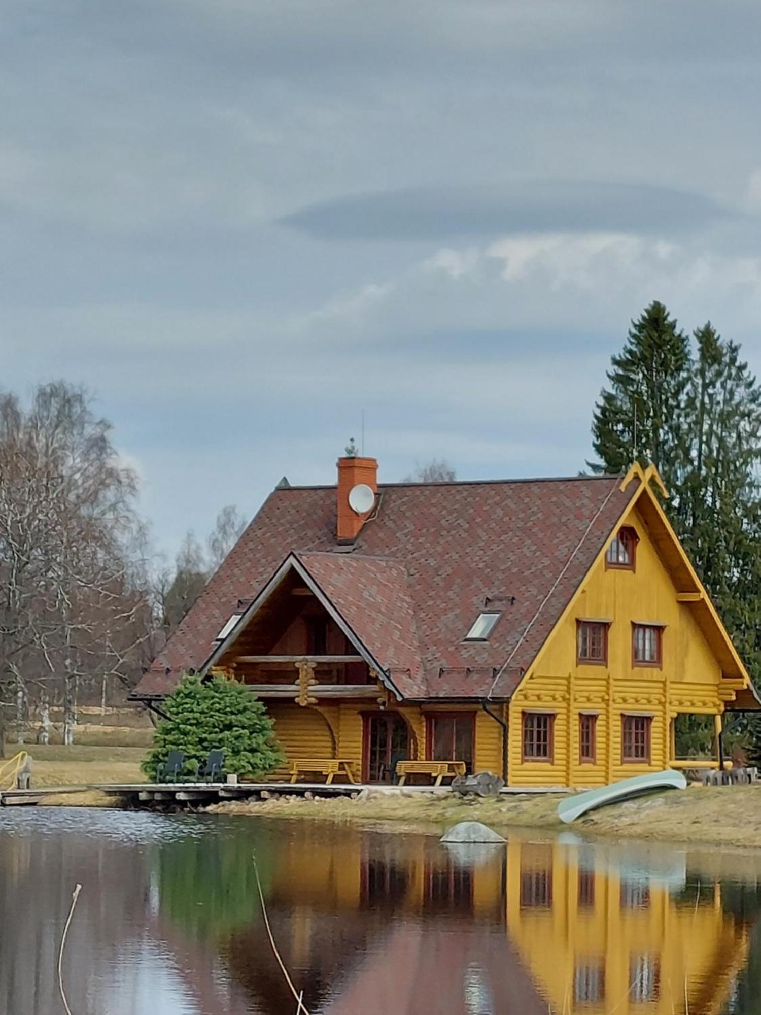 Hotel Jaun-Ievinas Rauna Exterior foto