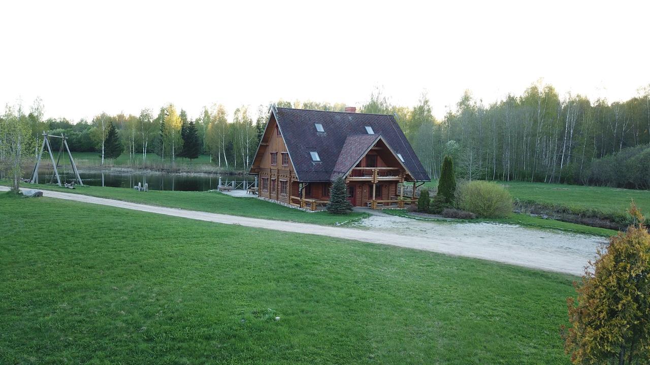 Hotel Jaun-Ievinas Rauna Exterior foto